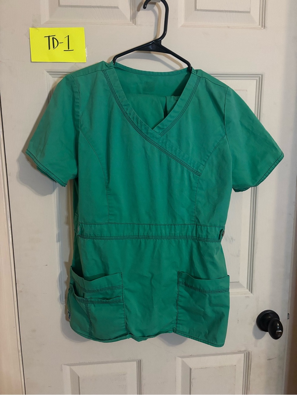Ada Medical Scrub set  in Bright Green medium